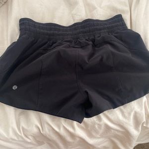 Lululemon choose a side reversible shorts